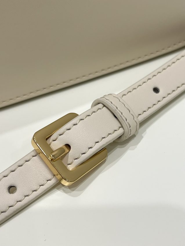 dior 30 montaigne avenue bag white 8