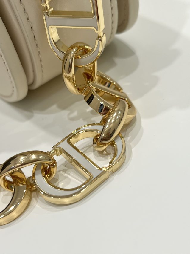 dior 30 montaigne avenue bag white 9