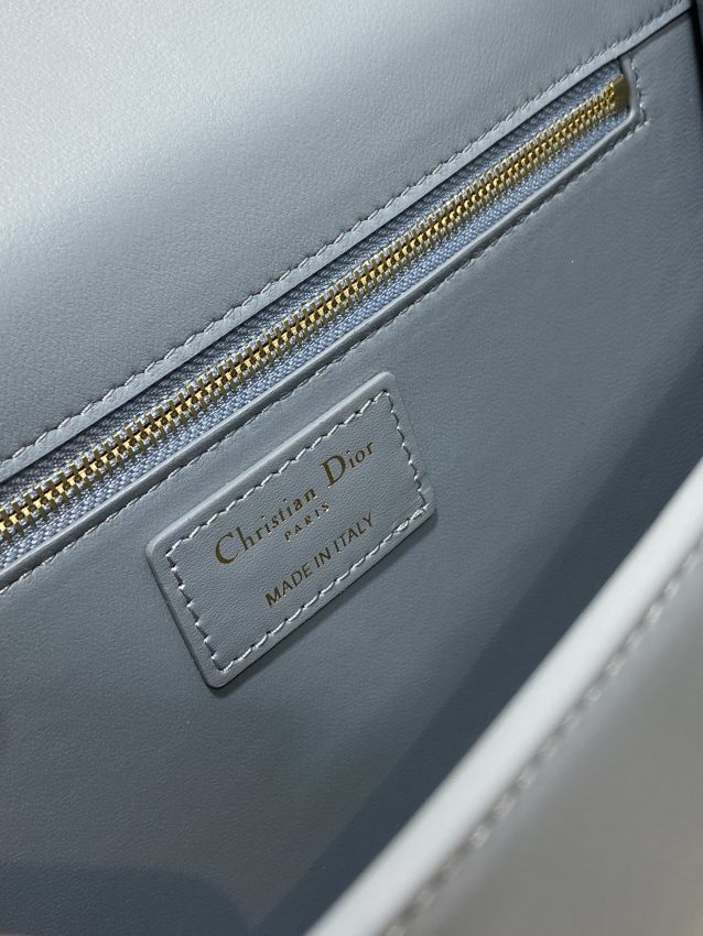 dior 30 montaigne blue 4