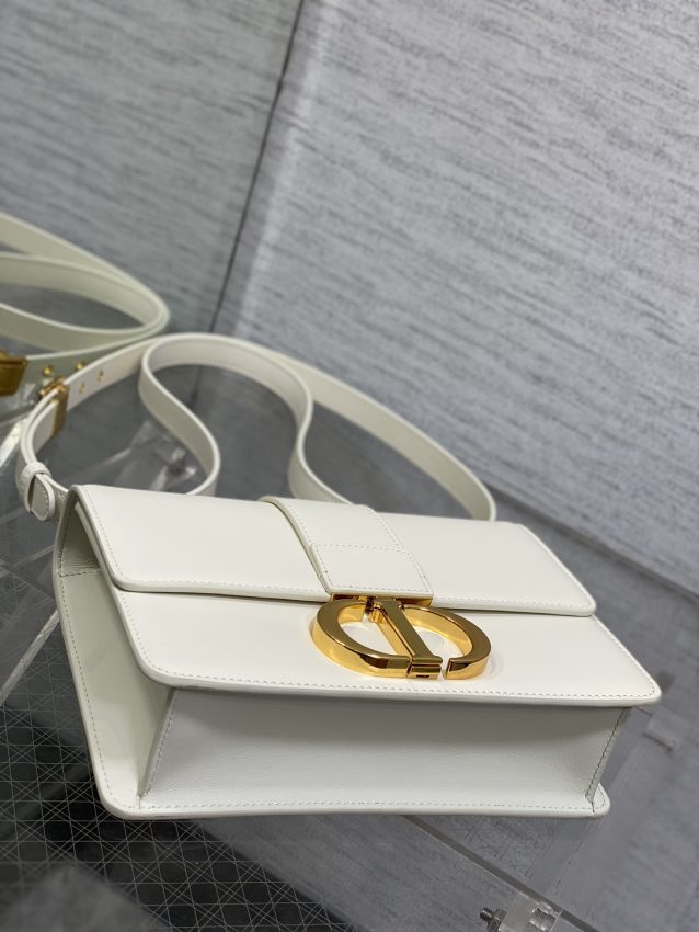 dior 30 montaigne white 4