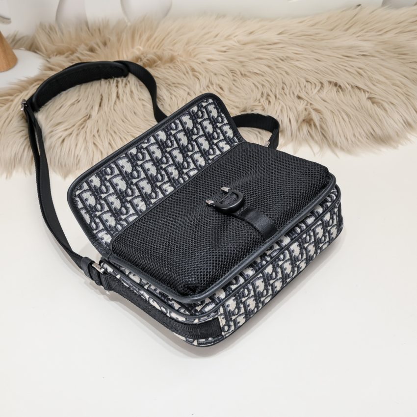 dior 8 bag mini with strap 2