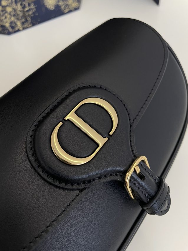 dior bobby east west black 9