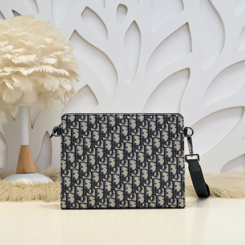 dior clutch 4