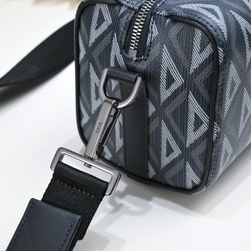 dior lingot 22 diamond blue 4