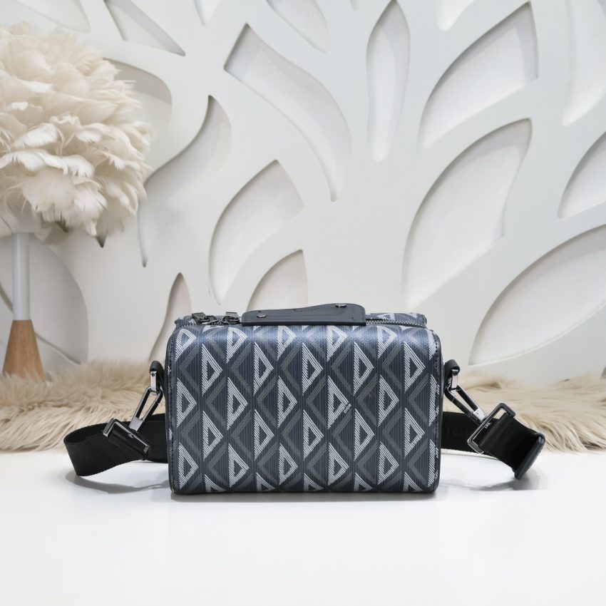 dior lingot 22 diamond blue 8