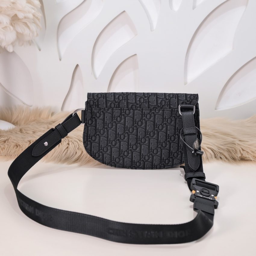 dior messenger black oblique 2