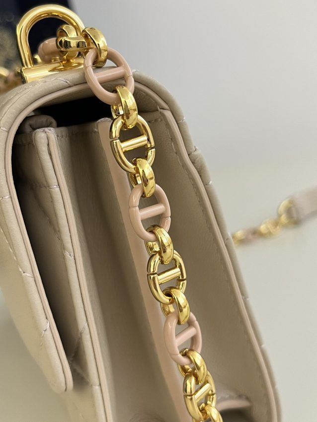 dior miss caro beige 2