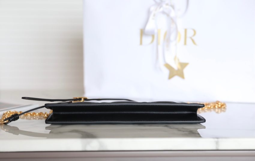 dior miss caro noire clutch 2