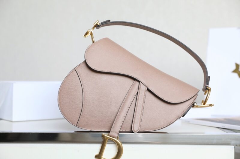 dior saddle bag nude 9