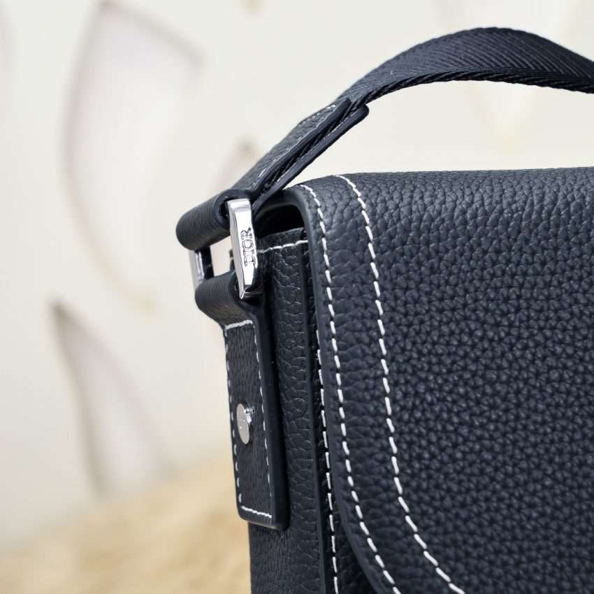 dior saddle messenger bag black 9