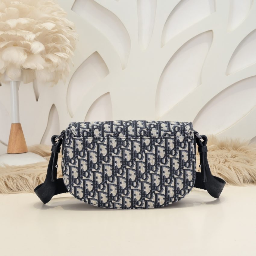 dior saddle messenger white classic 3