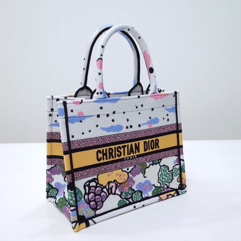 dior tote book candy forest 3