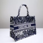 dior tote book coconut tree 5