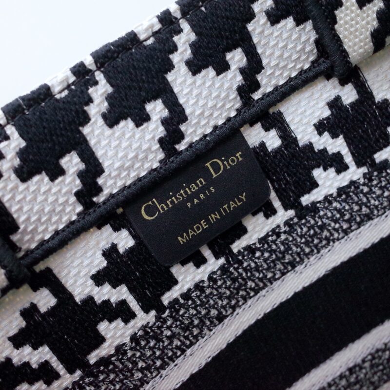dior tote book houndstooth 2