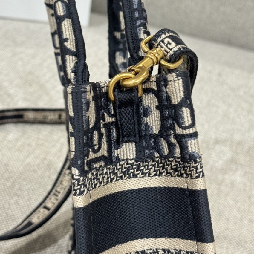 dior tote book mini cd 2