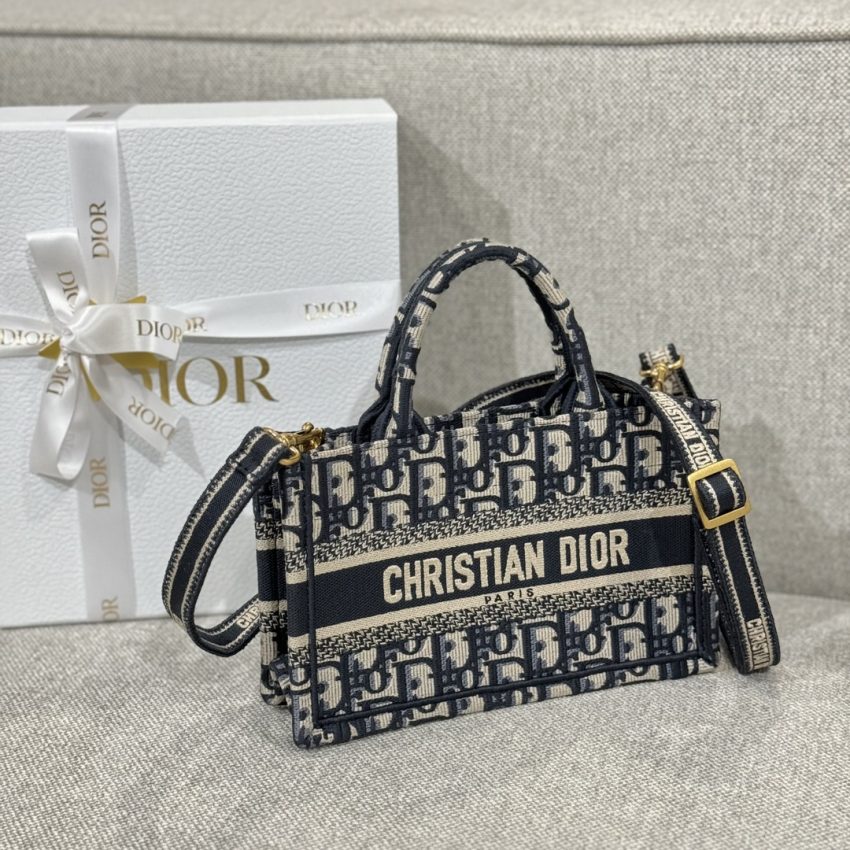 dior tote book mini cd 4