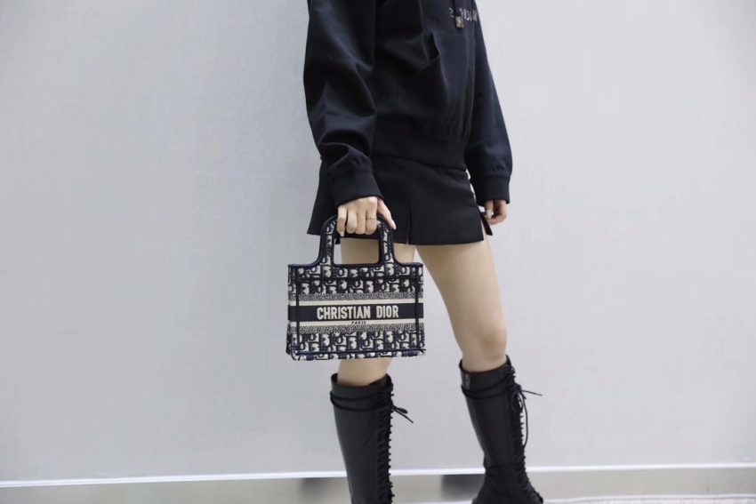 dior tote book mini cd black 2
