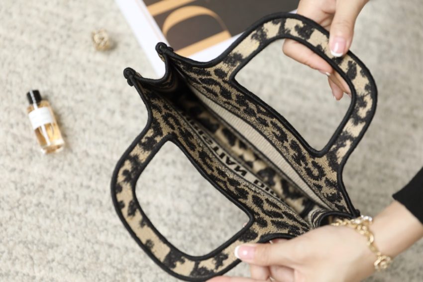 dior tote book mini leopard 5