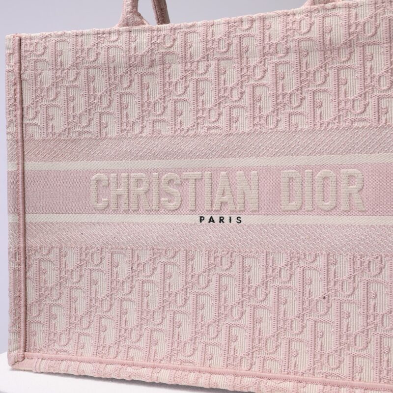 dior tote book pink 3