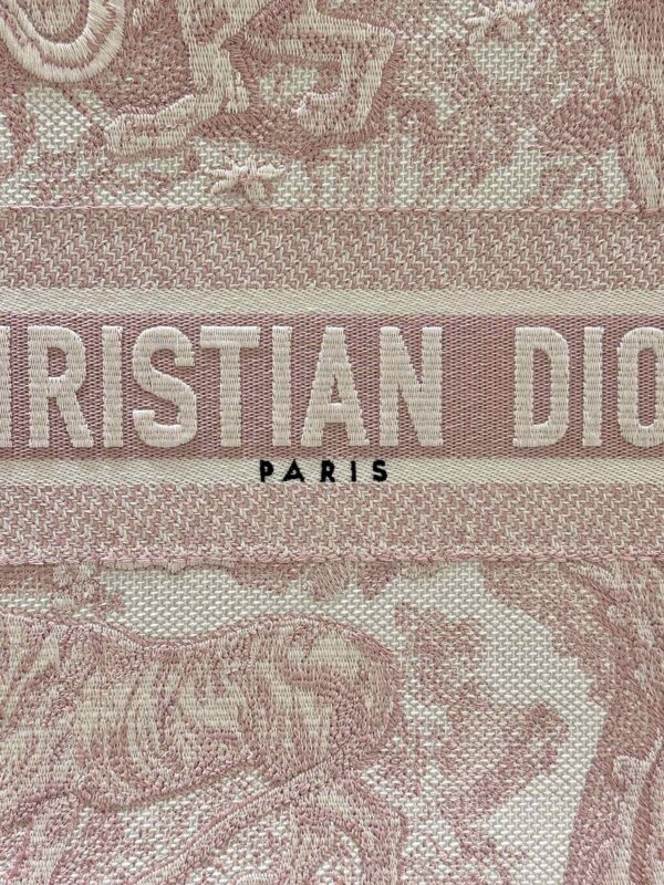 dior tote book pink tiger 5