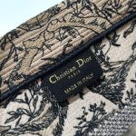 dior tote book sun god brown 3