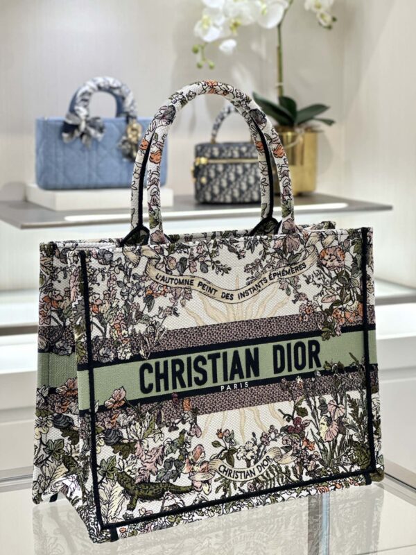 dior tote book sunflower autumn 4
