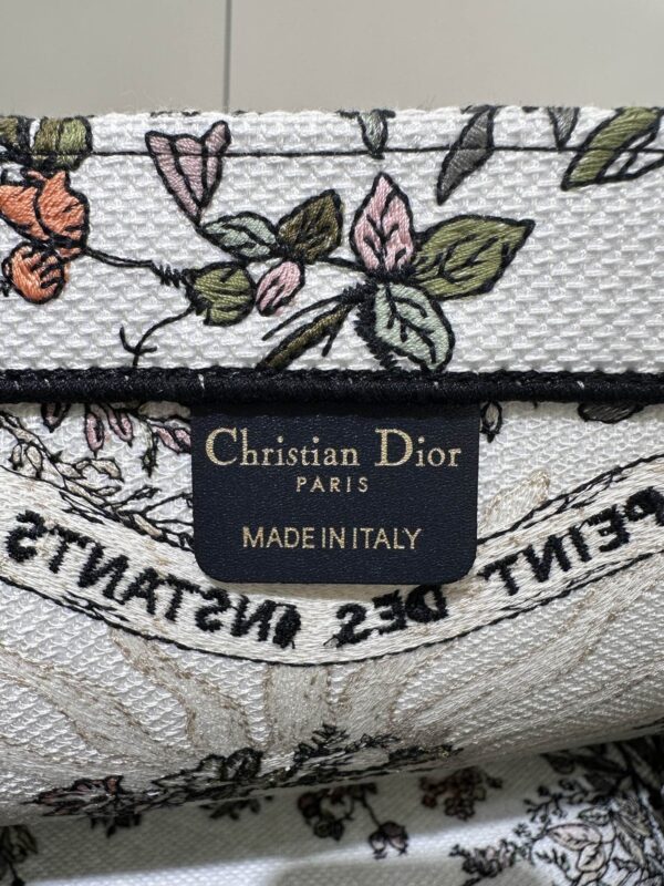dior tote book sunflower autumn 6