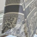 dior tote book tiger grey 4