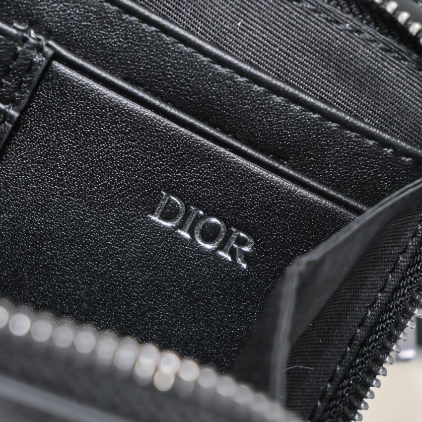 dior zipped pouch diamond black 4