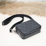 dior zipped pouch diamond black 7