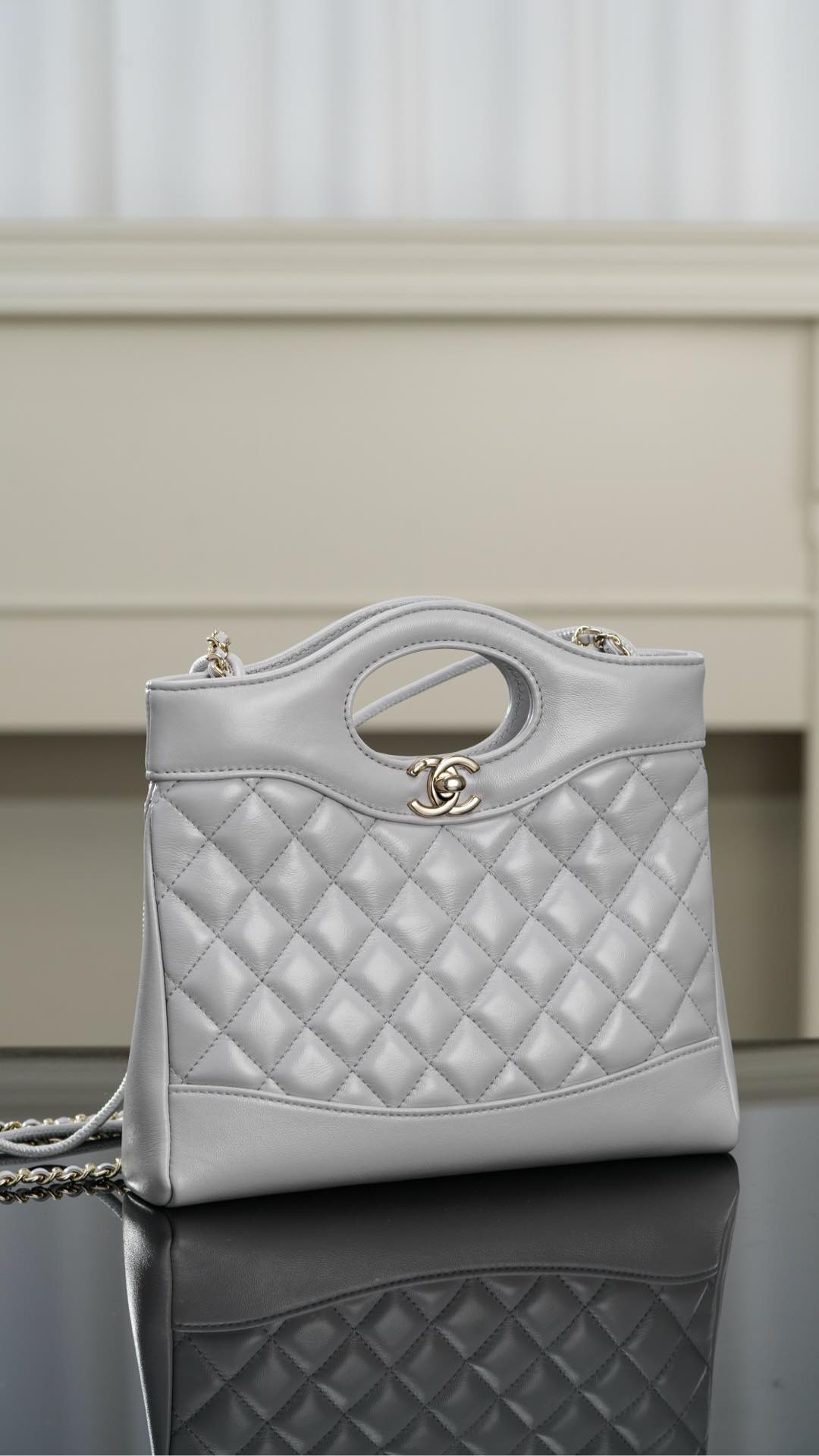 Chanel 24S 31 Mini Tote Bag Elephant Grey - fake chanel mini tote grey detail 2