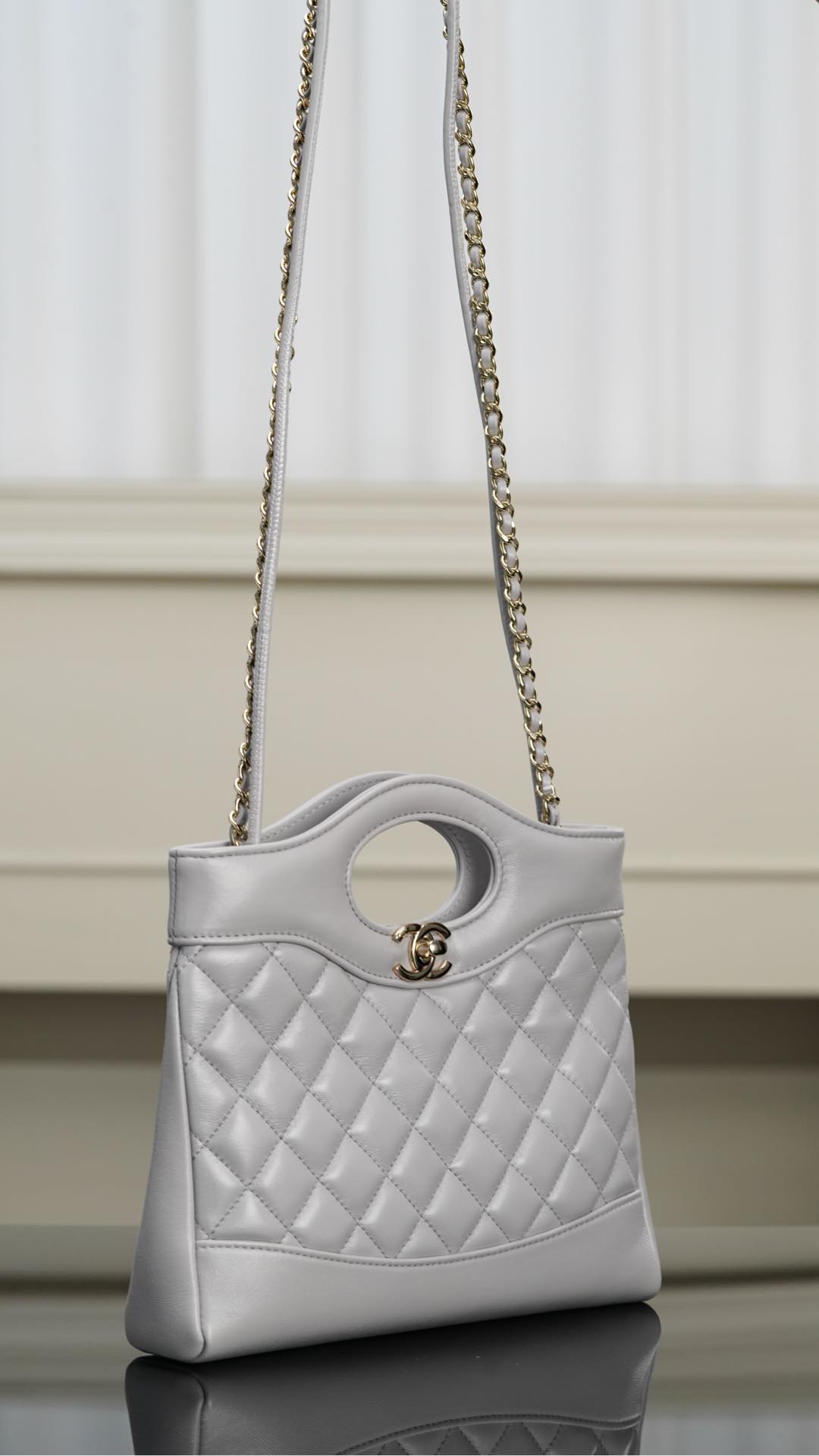 Chanel 24S 31 Mini Tote Bag Elephant Grey - fake chanel mini tote grey detail 3