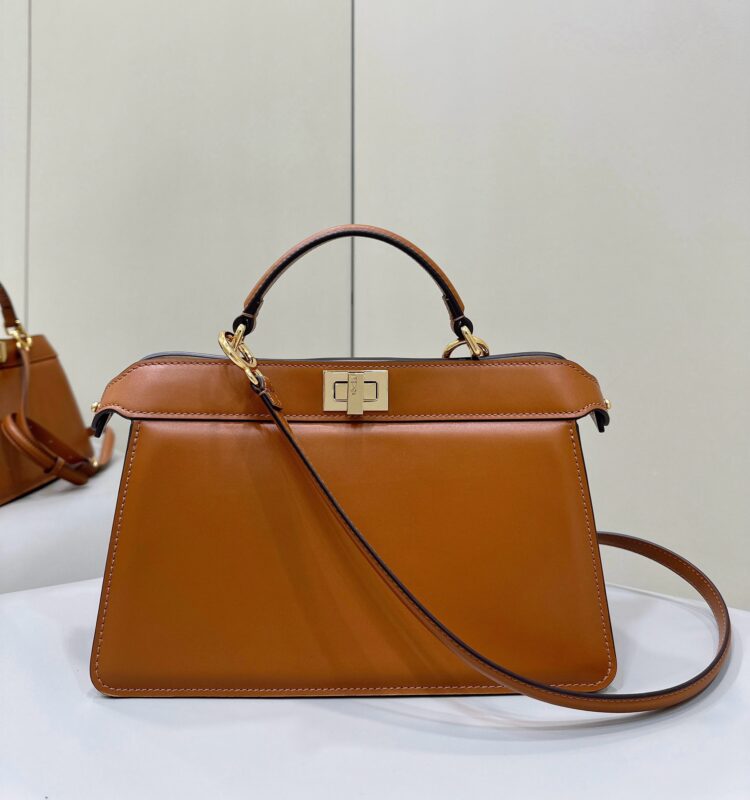 fendi peekaboo grande marrone