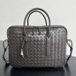 Bottega Veneta Gateway Briefcase Fondant - View 3 | Intrecciato Detail