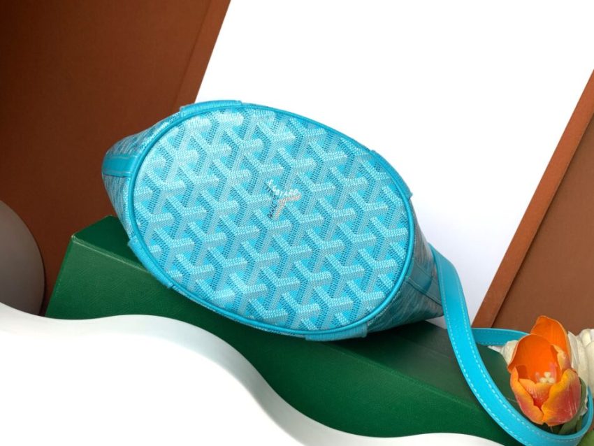 Goyard Belharra Turquoise Blue 3 Goyard Belharra - Detail Shot