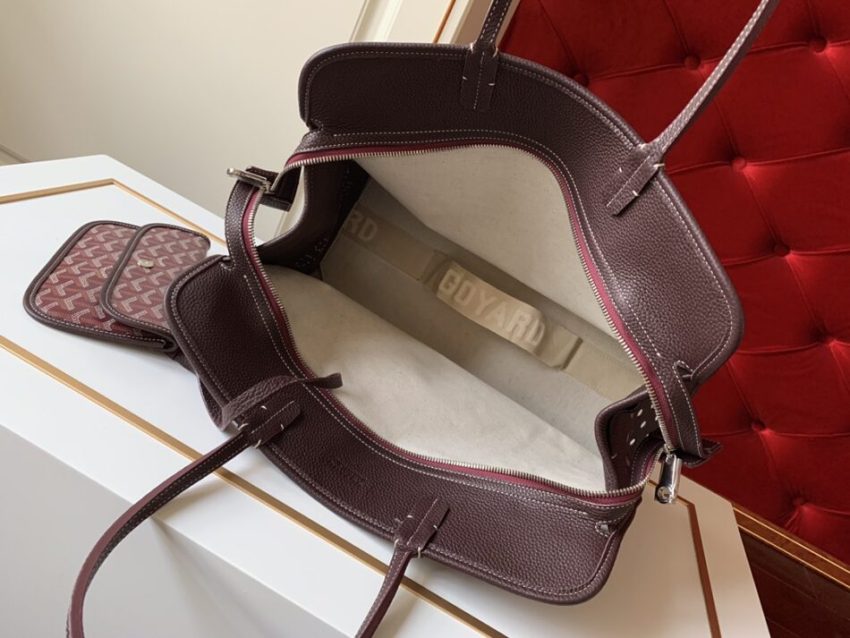 Goyard Hardy Replica Pet Carrier Bourdeaux 2 Goyard Hardy Replica Pet Carrier Bourdeaux 2 - Replica Goyard Bag