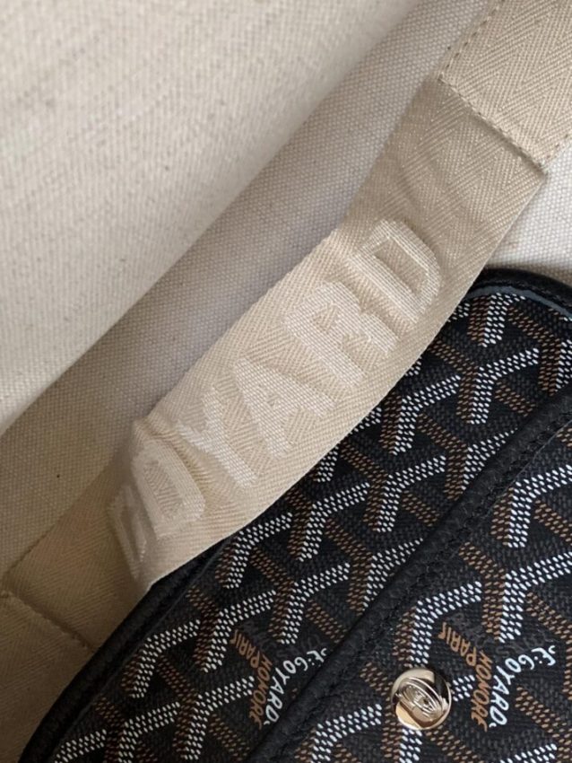 Goyard Hardy Replica Pet Carrier Brown 6 Goyard Hardy Replica Pet Carrier Brown 6 - Replica Goyard Bag