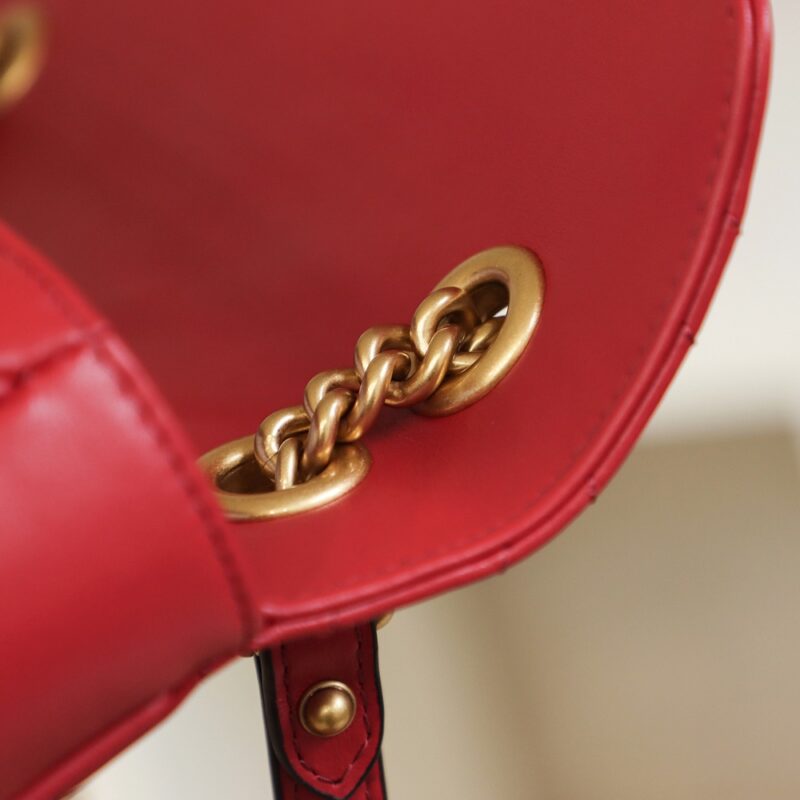 gucci-gg-marmont-medium-red gallery 11