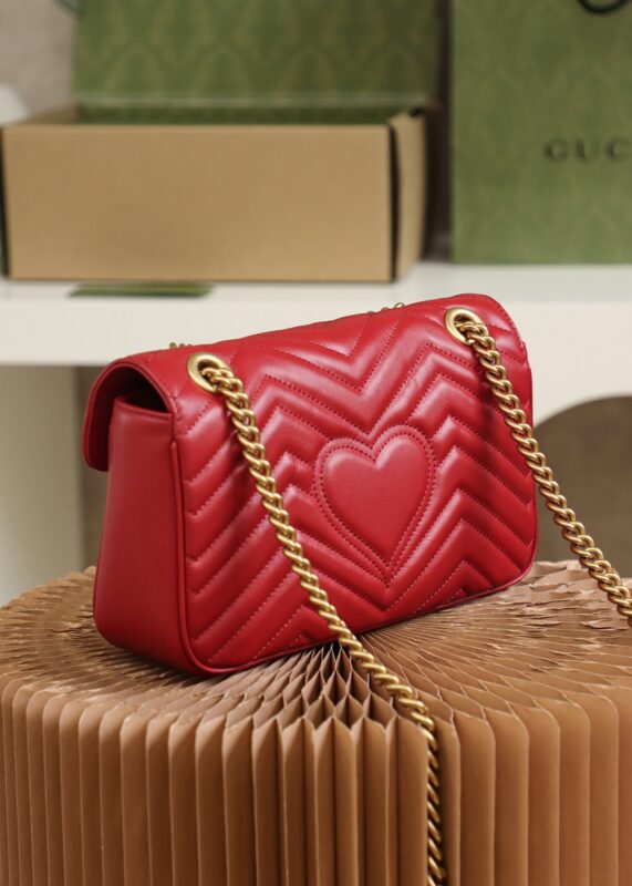 gucci-gg-marmont-medium-red gallery 9