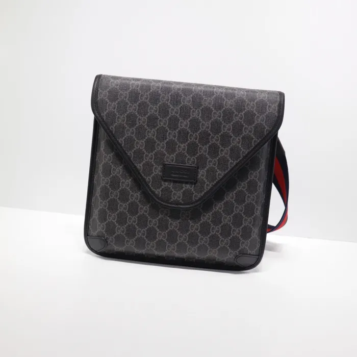 gucci neo vintage medium messenger bag 11