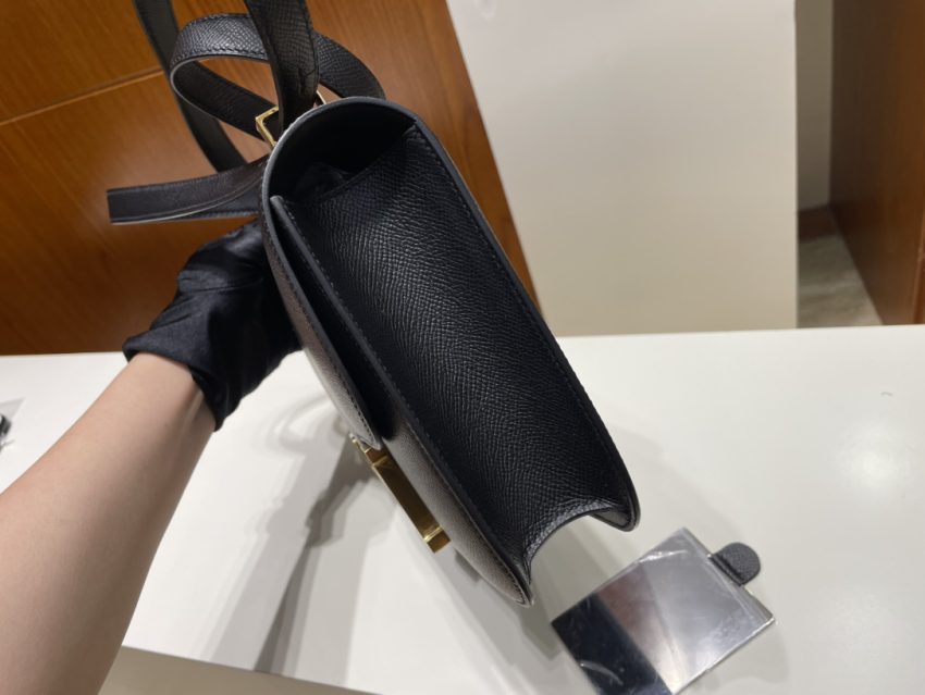 hermes-constance-24cm-black gallery 5