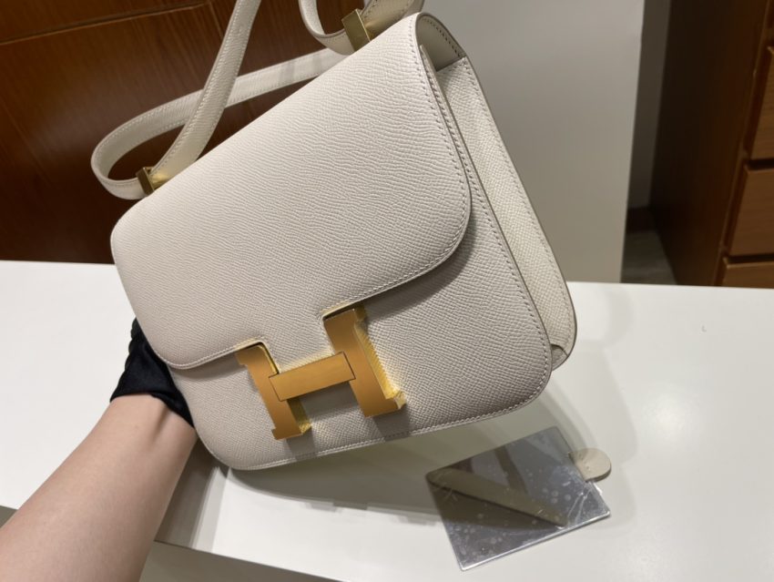 hermes-constance-24cm-creamy-white gallery 5