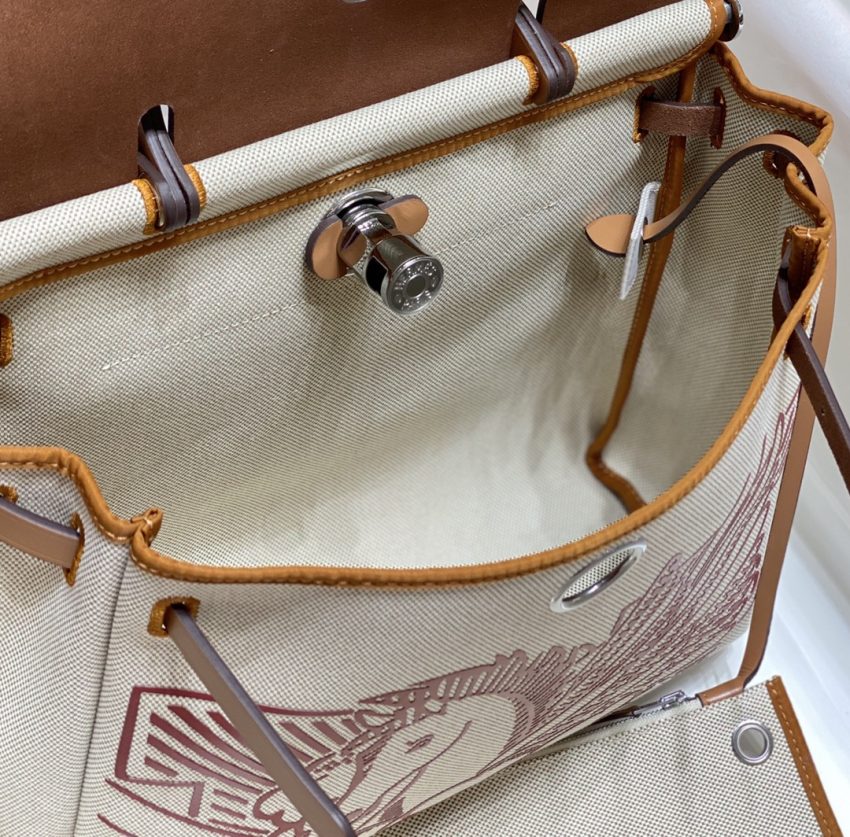 hermes-herbag-31cm-brown-horse gallery 7