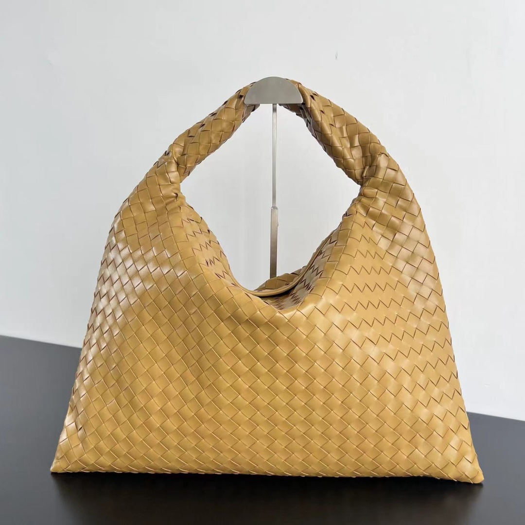 Hop Large Amber 1 Bottega Veneta Hop Large in Amber - Italian Leather Replica