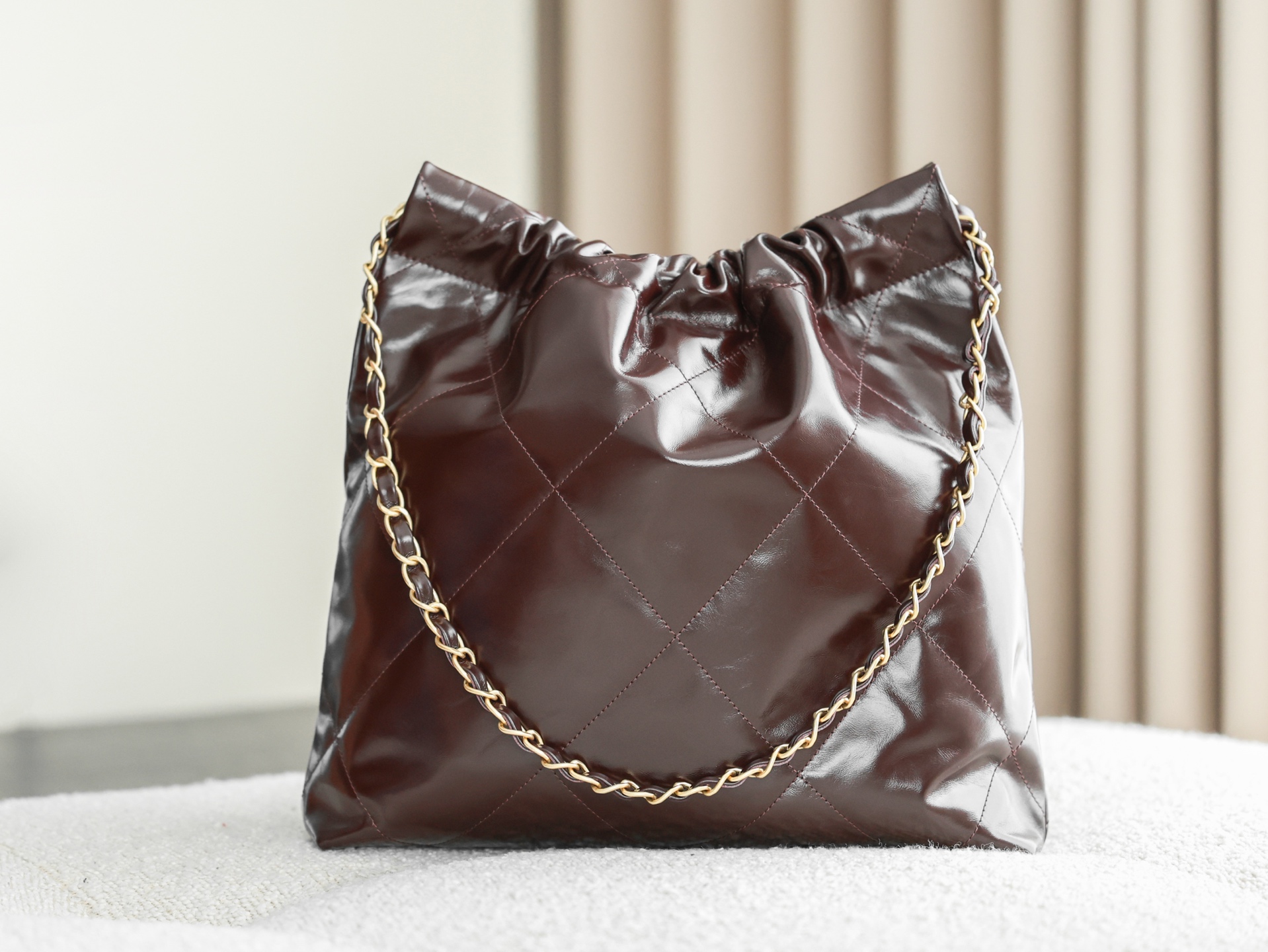 Chanel 22 Medium Bag Burgundy - chanel 22 burgundy replica detail 6