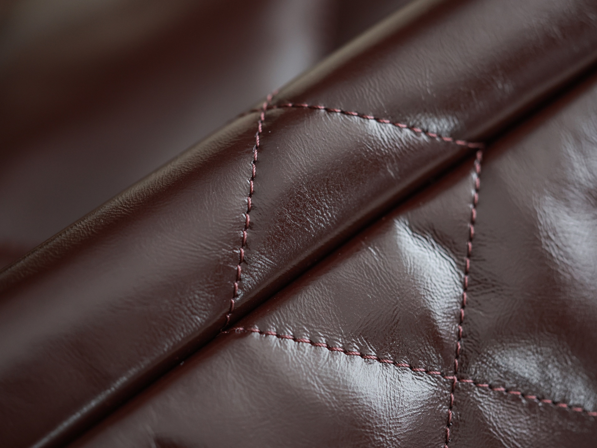 Chanel 22 Medium Bag Burgundy - chanel 22 burgundy replica detail 8
