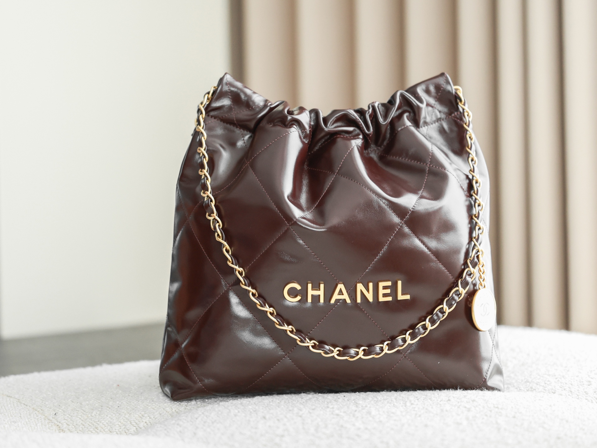 Chanel 22 Medium Bag Burgundy - chanel 22 burgundy replica detail 10