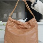 img_df1f43f3_20231204_i1701666942_8976_2.jpg Chanel 22 Medium Bag Milk Tea - chanel 22 tote dupe detail 4