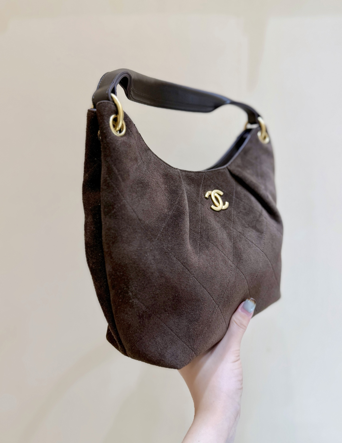 img_f3c7fd90_20251218_i1766058606041_4835_0_4.jpg Chanel 26C Maxi Hobo Brown - chanel maxi hobo dupe detail 8