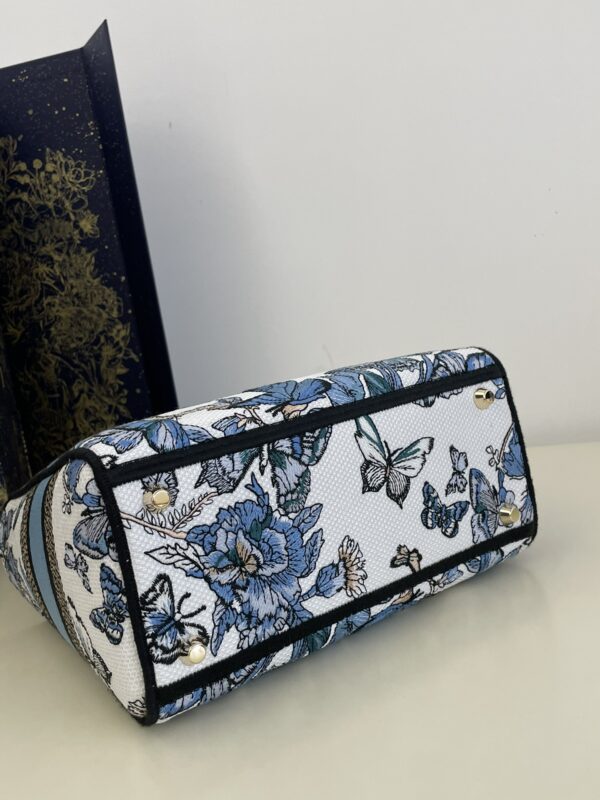lady dior d lite butterfly 3